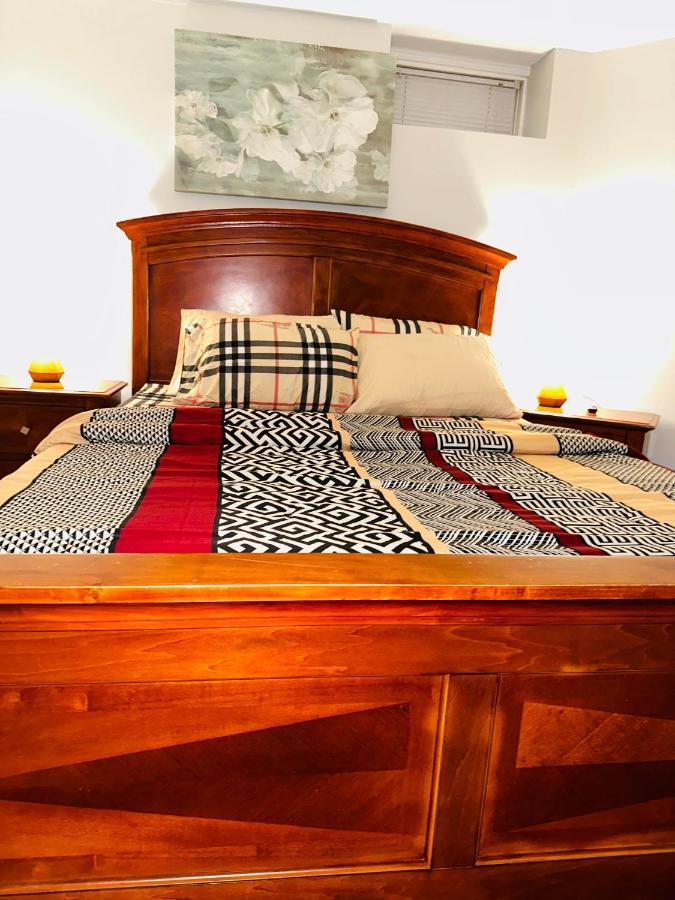 Deluxe Double Room- Hazel Stays Мисисага Екстериор снимка